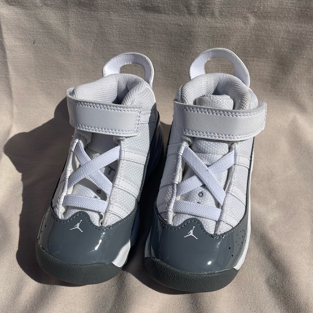 Todler Jordan sneakers size 8c